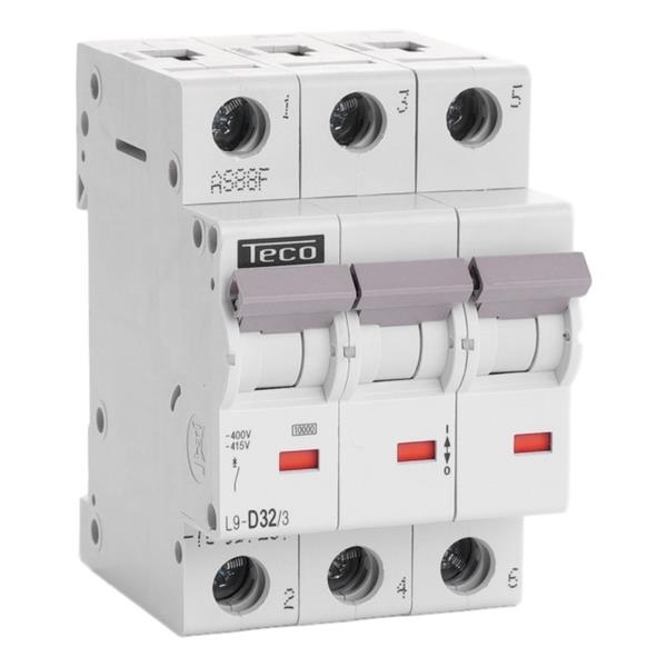 Circuit breaker 3 poles 32A 10kA curve D