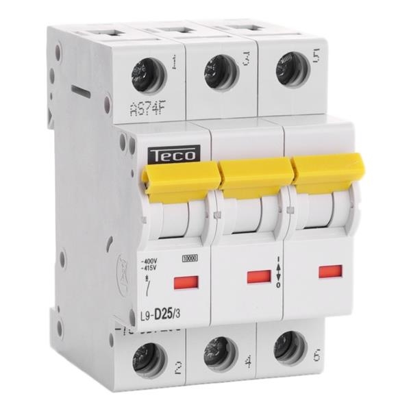 Circuit breaker 3 poles 25A 10kA curve D