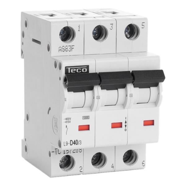 Circuit breaker 3 poles 40A 10kA curve D