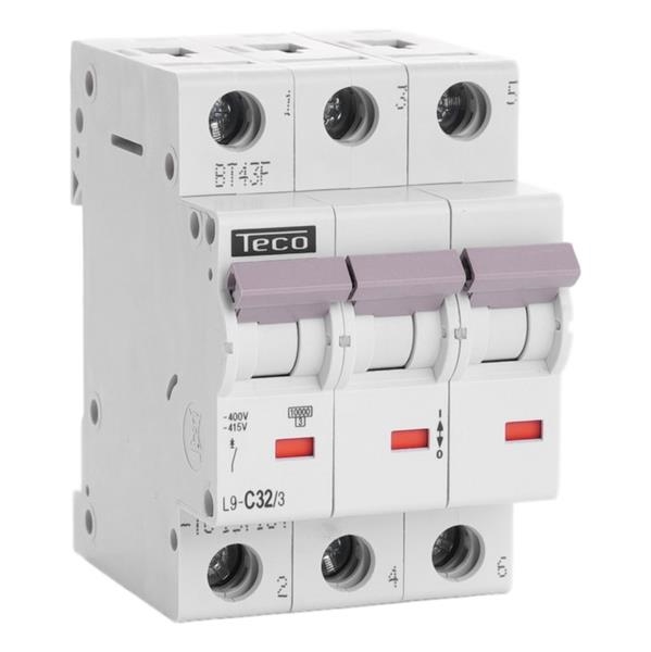 Circuit breaker 3 poles 32A 10kA curve C